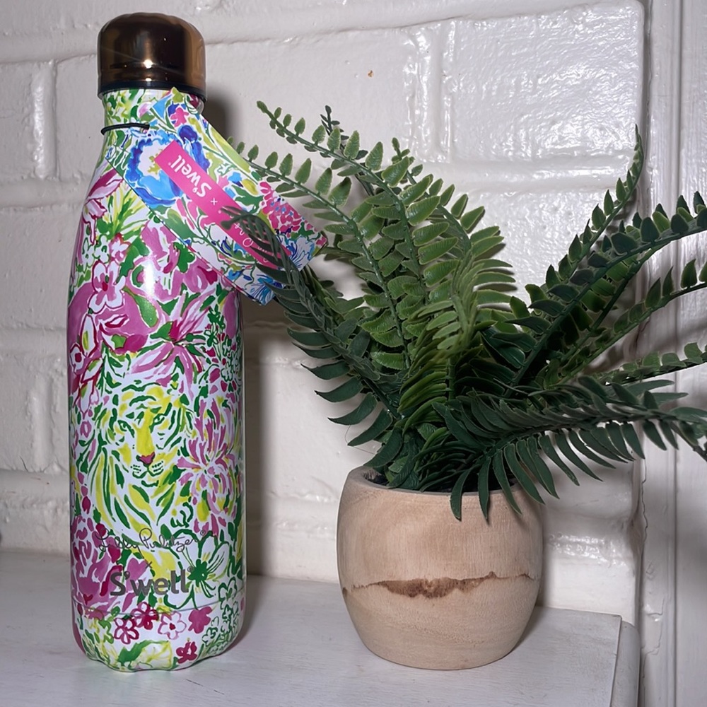 NIB Swell x Lily Pulitzer Water Bottle